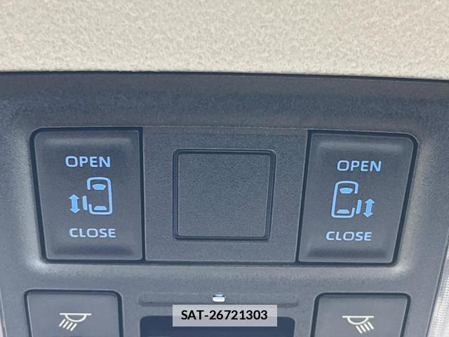 Toyota NOAH 2022-03 7868405-2