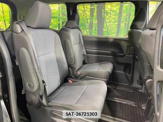 Toyota NOAH 2022-03 7868405-8