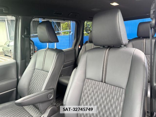 Toyota NOAH 2023-06 7869754-8