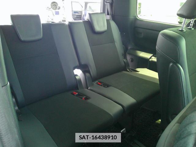 Toyota NOAH 2021-10 7870418-15