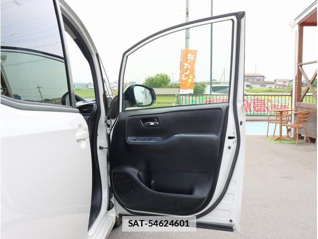 Toyota NOAH 2017-02 7870752-18