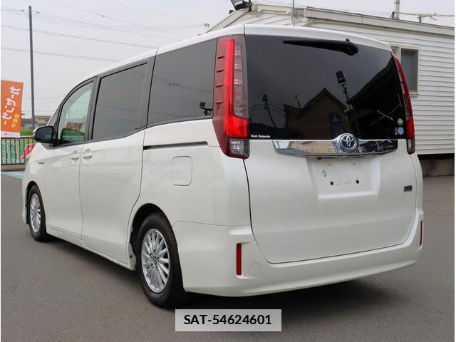 Toyota NOAH 2017-02 7870752-7