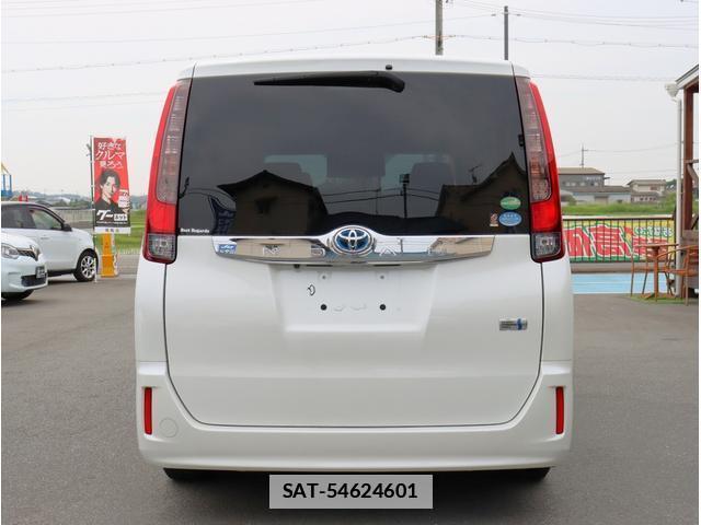 Toyota NOAH 2017-02 7870752-8
