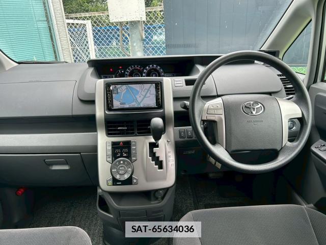 Toyota NOAH 2009-08 7871117-3