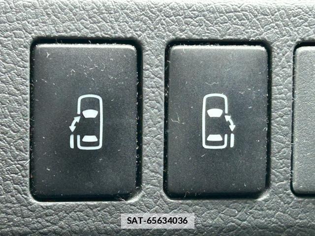 Toyota NOAH 2009-08 7871117-6