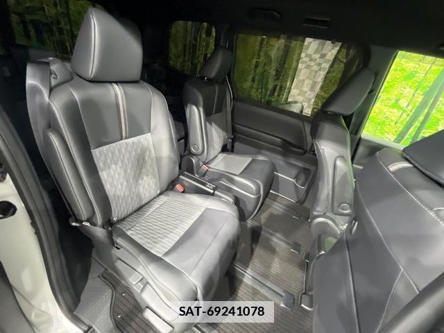 Toyota NOAH 2025-10 7871128-9