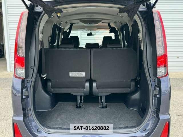 Toyota NOAH 2015-09 7871668-10