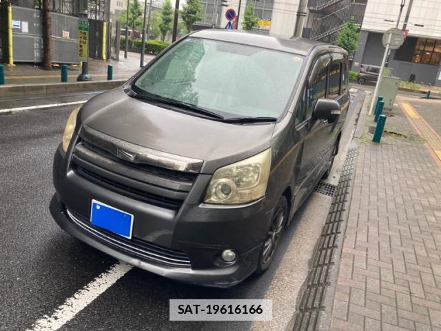 Toyota NOAH 2007-07 7871938-1