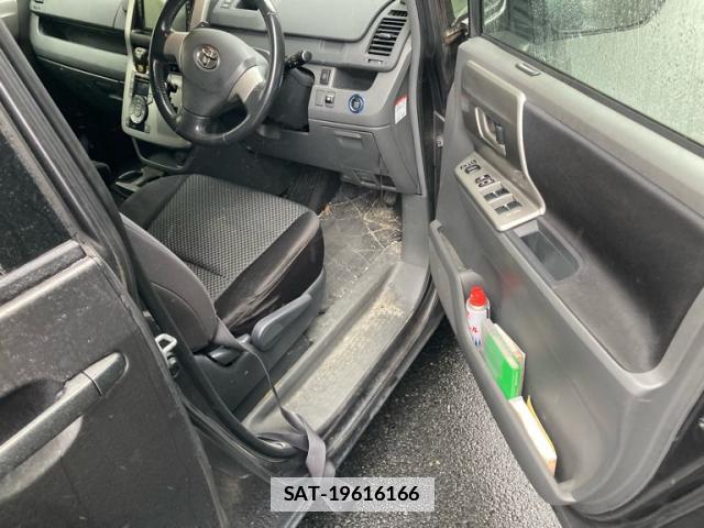 Toyota NOAH 2007-07 7871938-7