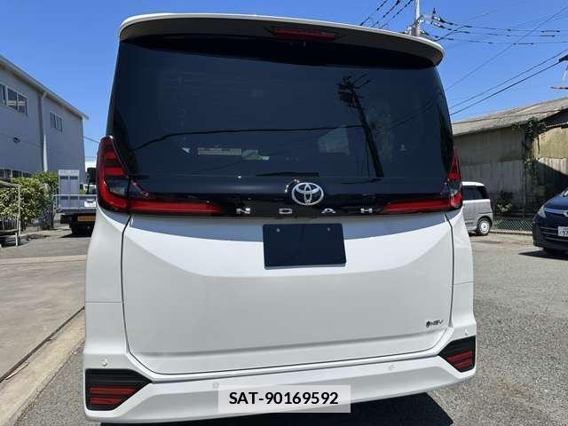 Toyota NOAH 2026-07 7872140-12