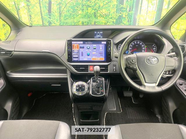 Toyota NOAH 2017-10 7872409-1