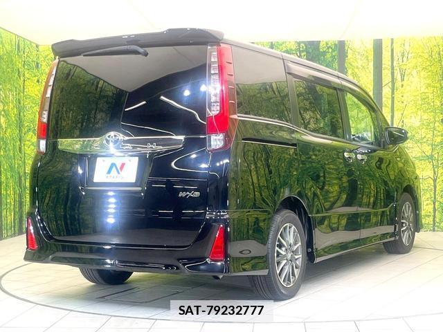 Toyota NOAH 2017-10 7872409-17