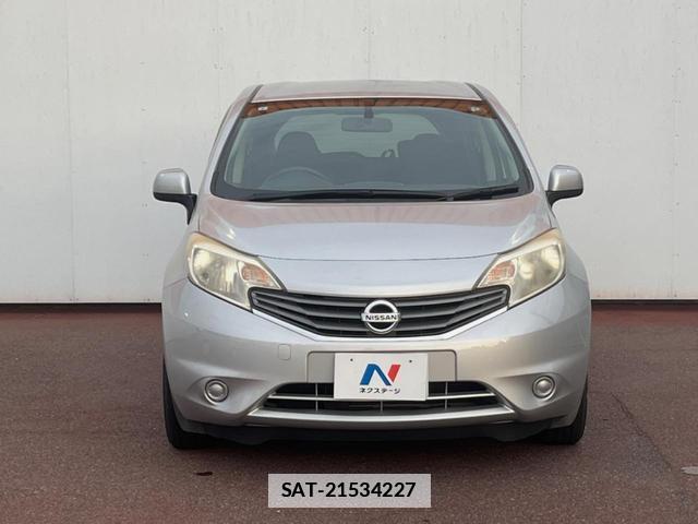 Nissan NOTE 2013-07 7868448-13