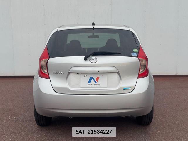 Nissan NOTE 2013-07 7868448-14