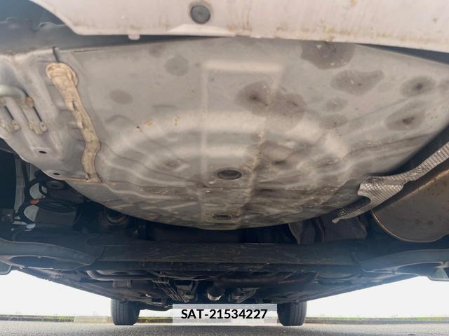Nissan NOTE 2013-07 7868448-18