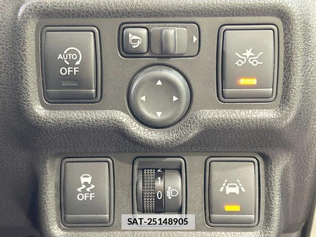Nissan NOTE 2015-06 7869148-4