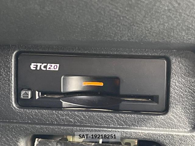 Nissan NOTE 2021-10 7870332-6