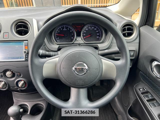 Nissan NOTE 2013-06 7871778-6