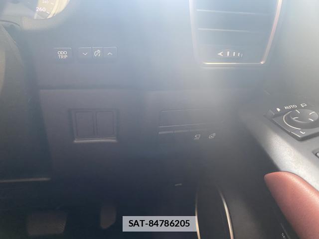 Lexus NX 2017-04 7871906-12