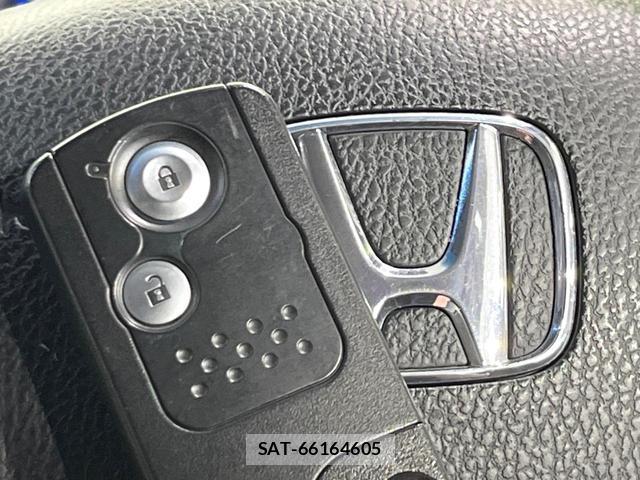 Honda ODYSSEY 2013-08 7869993-6