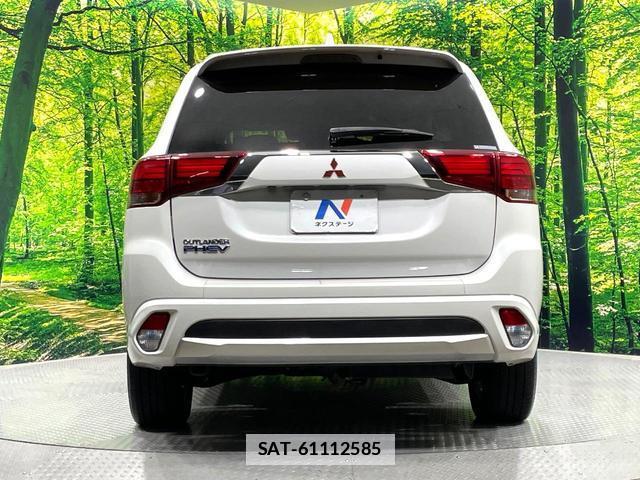 Mitsubishi OUTLANDER PHEV 2018-08 7868272-16