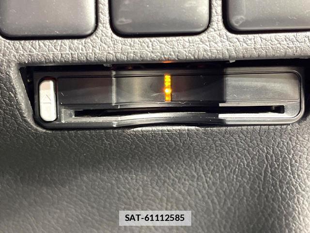 Mitsubishi OUTLANDER PHEV 2018-08 7868272-8