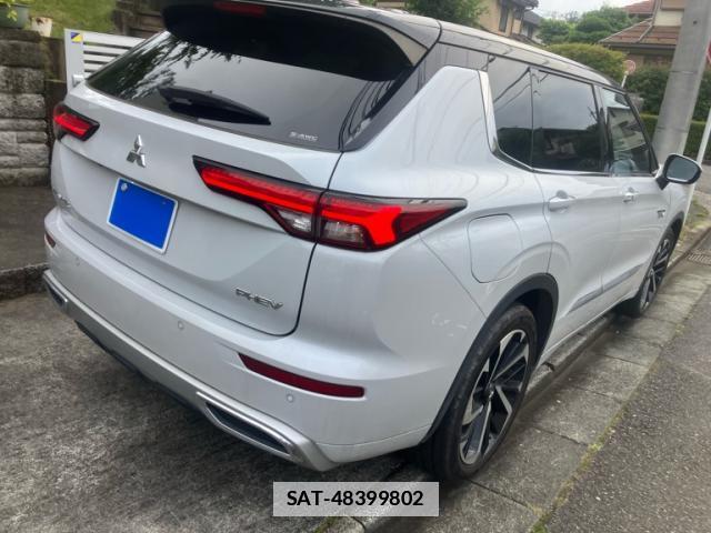 Mitsubishi OUTLANDER PHEV 2022-01 7868654-1