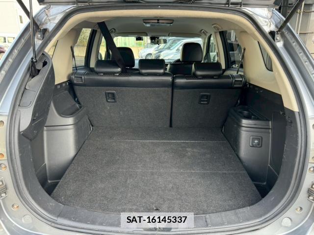 Mitsubishi OUTLANDER PHEV 2014-06 7869633-18