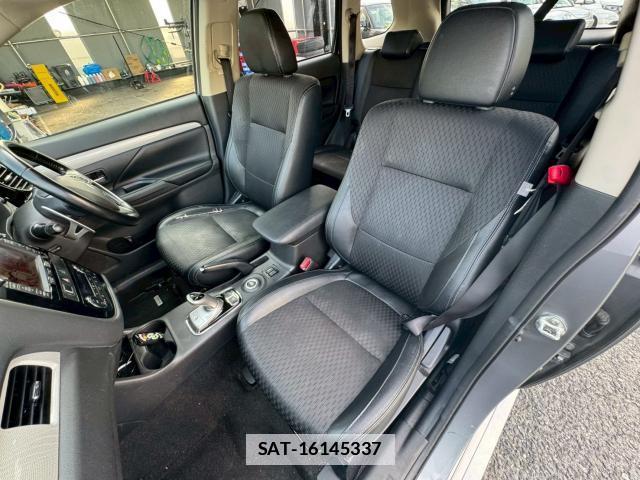 Mitsubishi OUTLANDER PHEV 2014-06 7869633-5