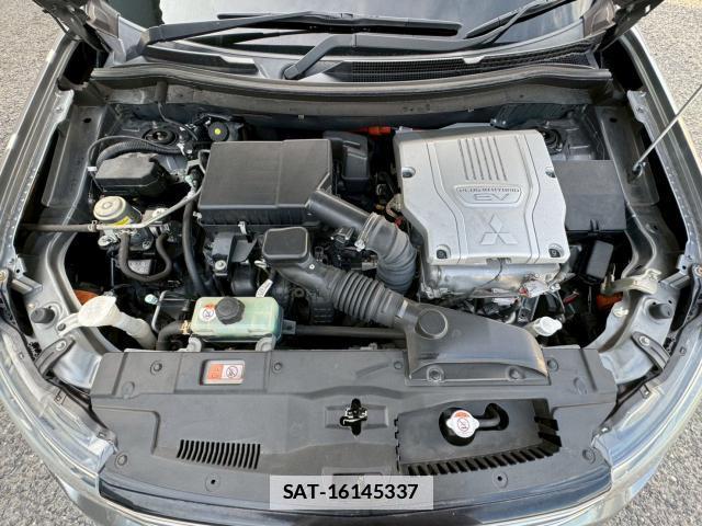 Mitsubishi OUTLANDER PHEV 2014-06 7869633-7
