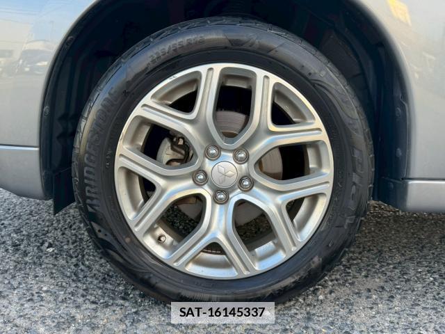 Mitsubishi OUTLANDER PHEV 2014-06 7869633-8