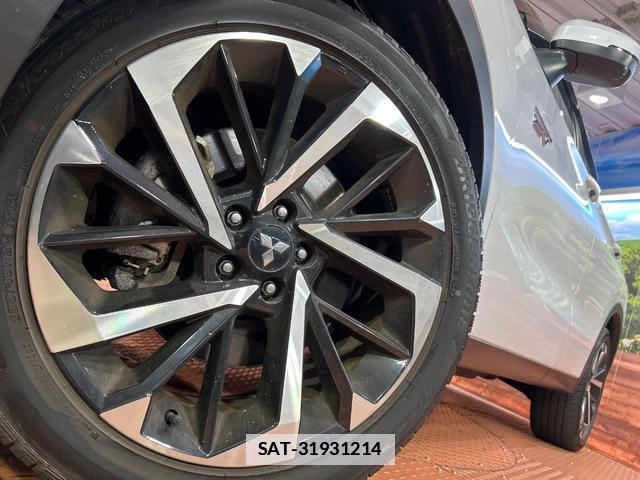 Mitsubishi OUTLANDER PHEV 2023-07 7871311-12