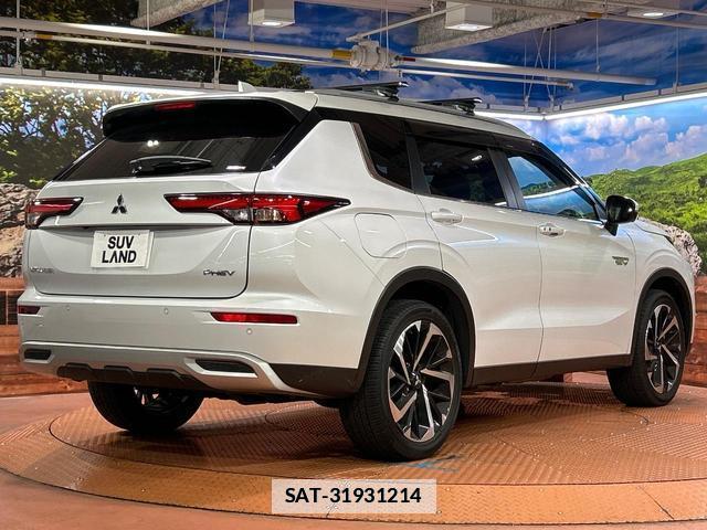 Mitsubishi OUTLANDER PHEV 2023-07 7871311-16