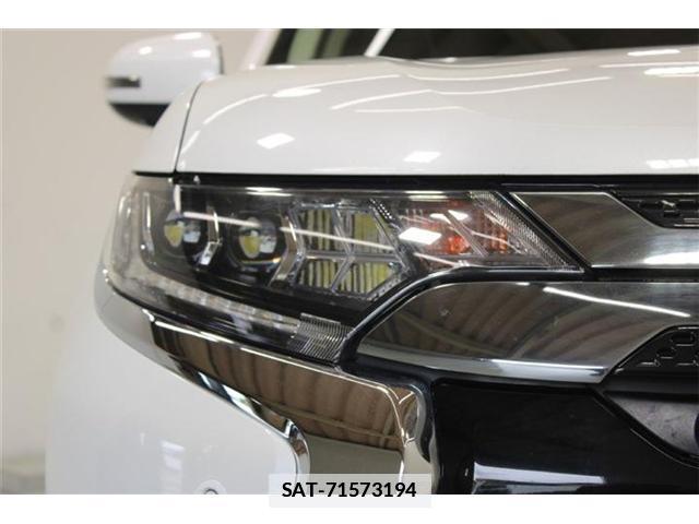 Mitsubishi OUTLANDER PHEV 2018-08 7872432-16