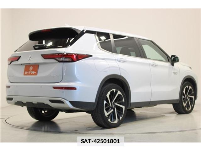 Mitsubishi OUTLANDER PHEV 2022-06 7872445-11