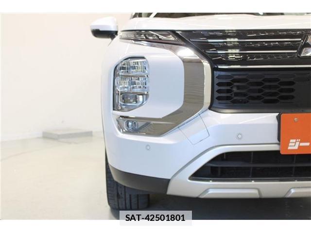 Mitsubishi OUTLANDER PHEV 2022-06 7872445-15