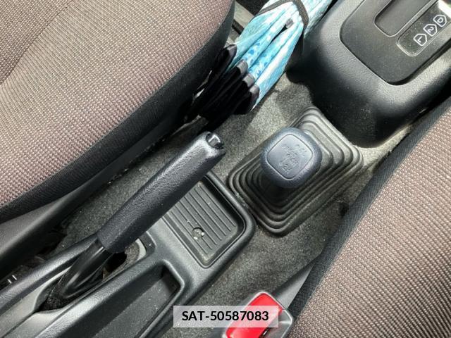 Mitsubishi PAJERO MINI 2011-08 7871405-19