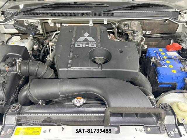 Mitsubishi PAJERO 2014-09 7869155-17