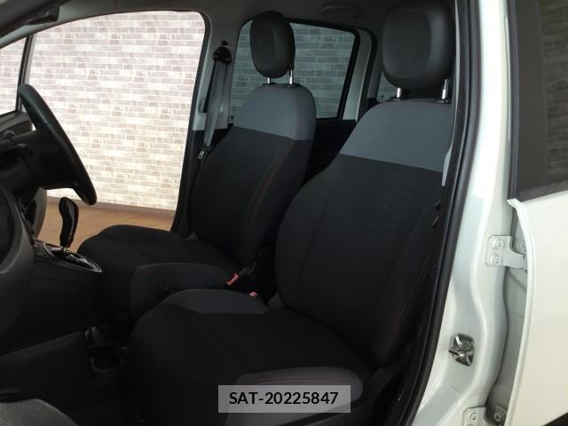 Fiat PANDA 2019-03 7872391-11