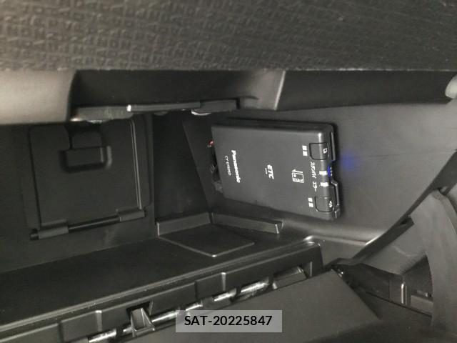 Fiat PANDA 2019-03 7872391-18