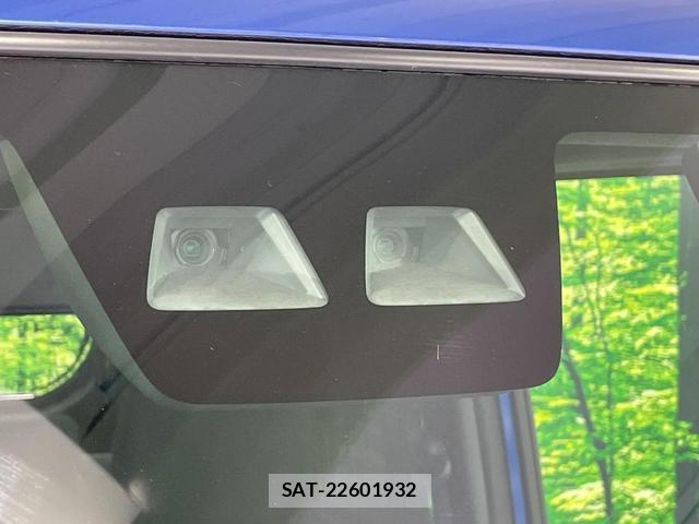 Toyota Pixis Mega 2018-02 7867209-4