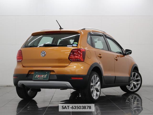 VolksWagen POLO 2015-08 7870431-1