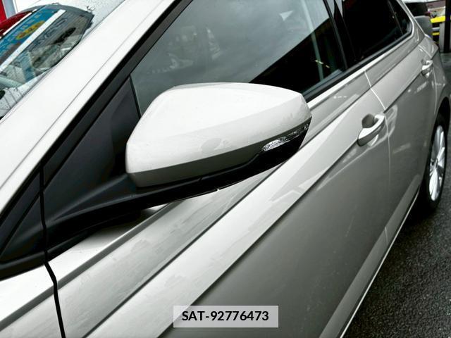 VolksWagen POLO 2019-07 7872419-12