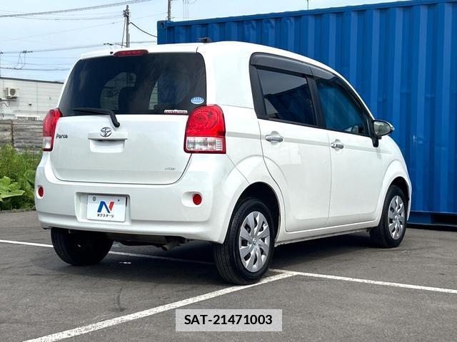 Toyota PORTE 2014-05 7868326-17