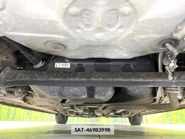Toyota PORTE 2017-03 7872407-18