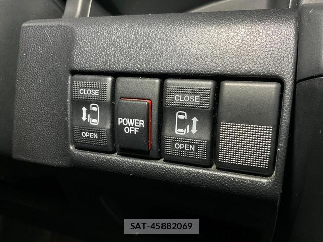 Mazda PREMACY 2013-06 7872561-5