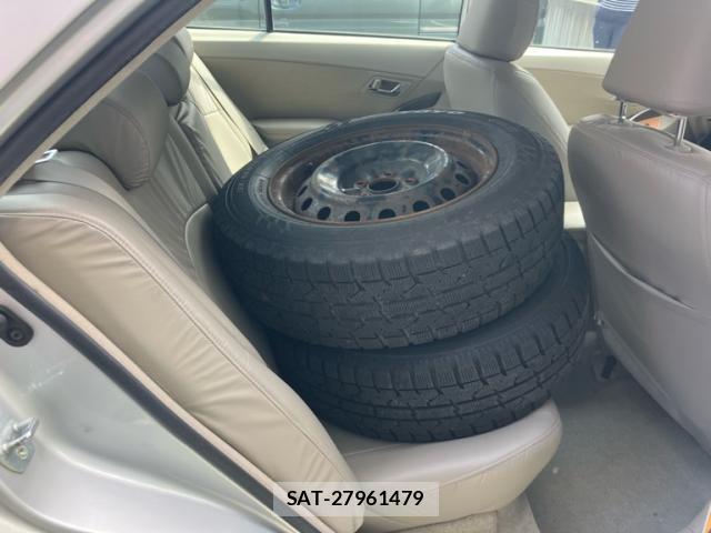 Toyota PREMIO 2009-09 7868512-9