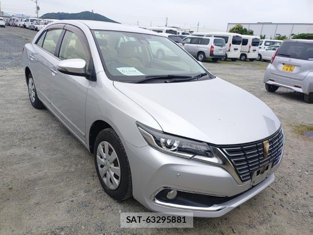 Toyota PREMIO 2017-06 7868861-3