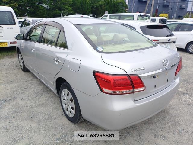 Toyota PREMIO 2017-06 7868861-5