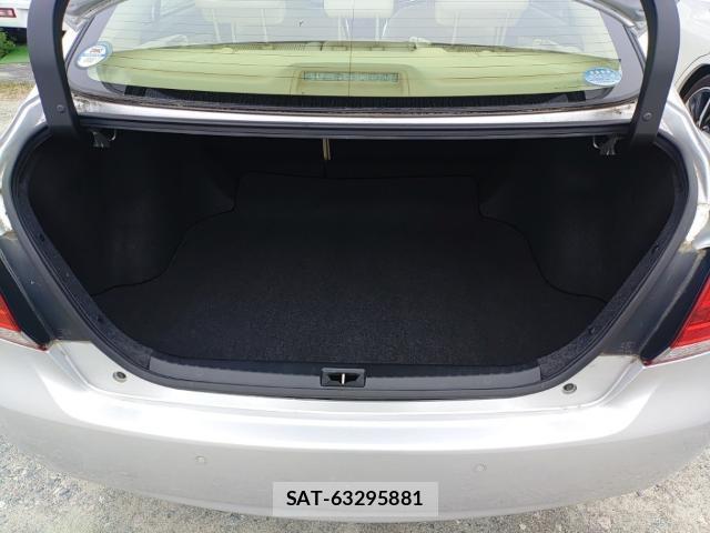 Toyota PREMIO 2017-06 7868861-7